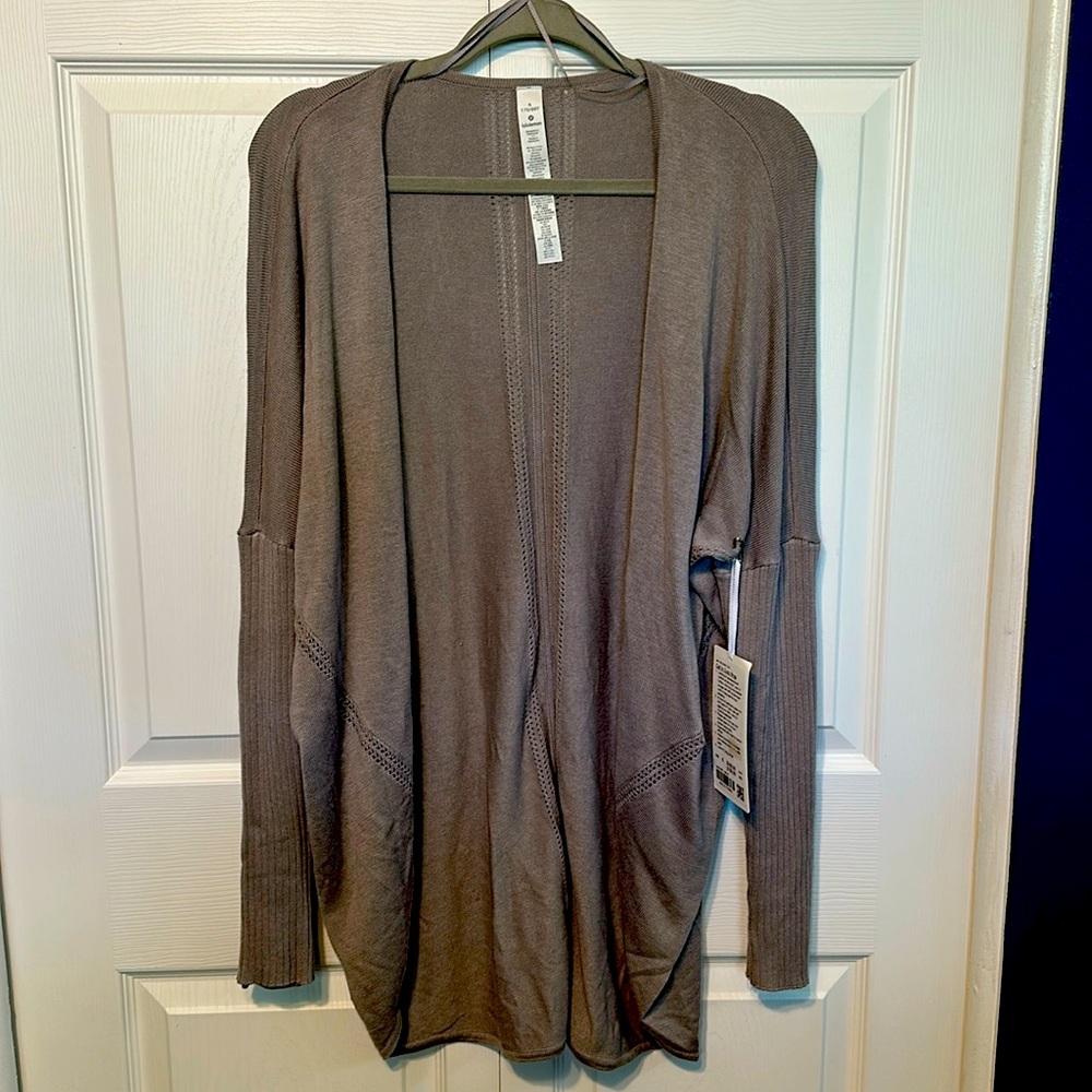Lululemon Call In Cozy Wrap. Size 6, NWT